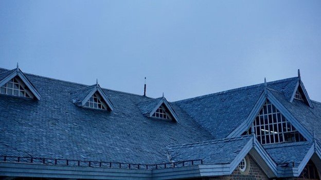 Commercial Property Management: 2 Helpful Tips for Finding the Right Commercial Roofing Company 3 Property Roof